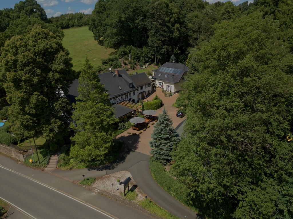 Gaststaette & Pension Oelmuehle Oberschöna エクステリア 写真